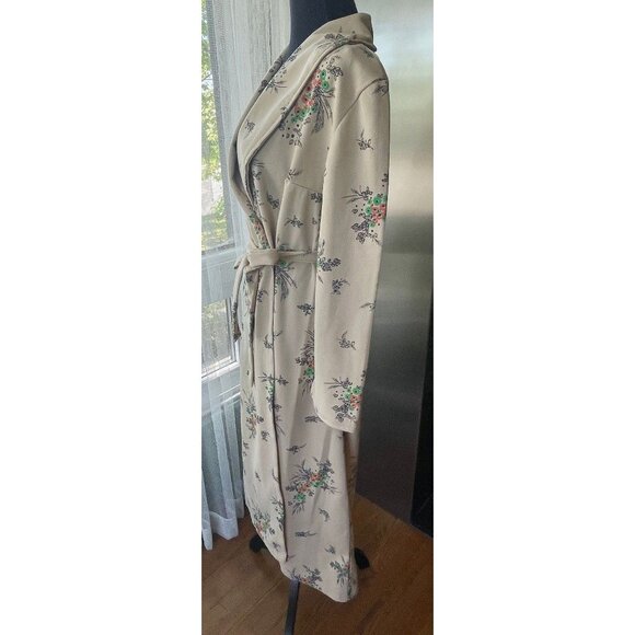 Vintage 70s house dress, light taupe with orange and green floral, light weight - Picture 3 of 9